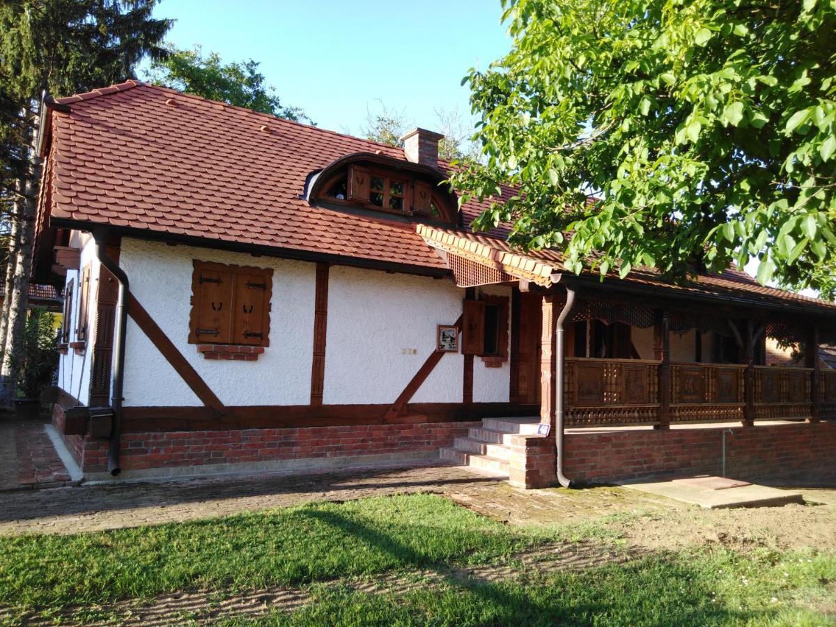 Apartamento Umjetnicka Etno Kuca Luka Podravske Sesvete Exterior foto